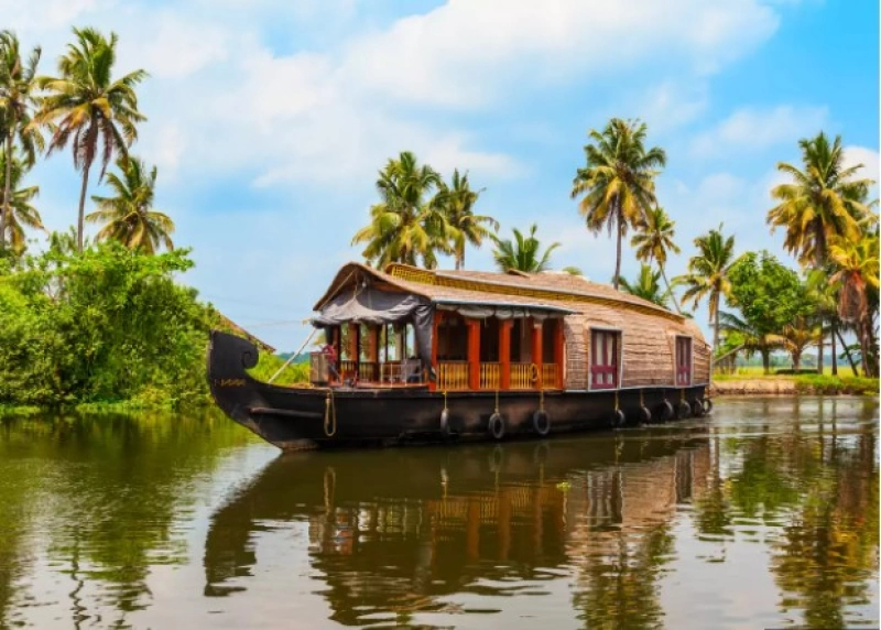 You able to enjoy this attractive river cruise in the Malabar