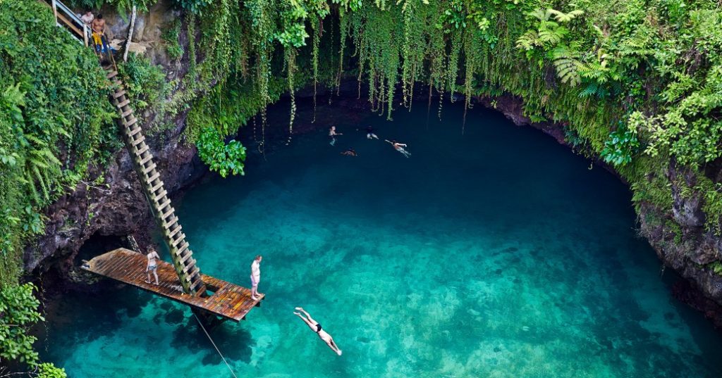 To Sua Ocean Trench