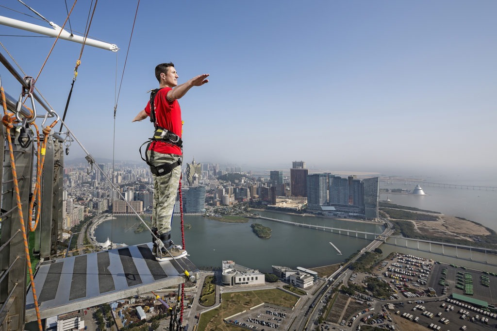 bungee jumping